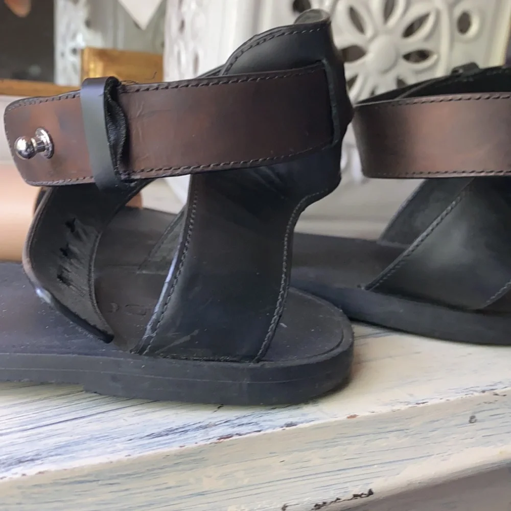 VINCE Sandals Wrap ankle closure US 8.5 Euro 39.5 - Picture 6 of 7